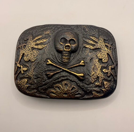 Rectangular Trophy Style Abstract Skull and Cross… - image 9