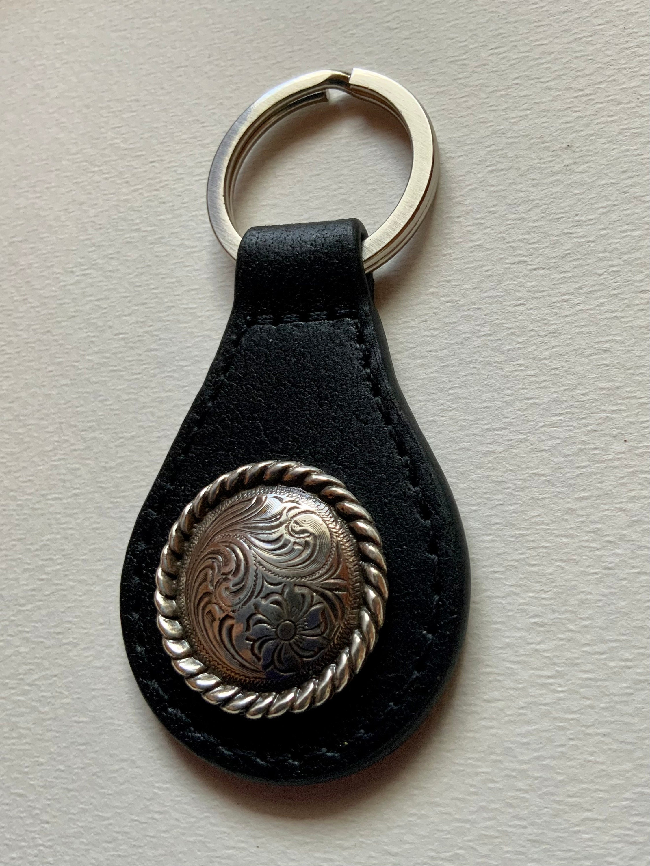 【CALEE】　concho keyring SV925 CALEE キャリー SILVER STAR CONCHO LEATHER KEY RING