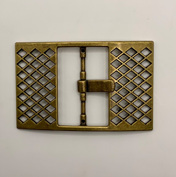 Large Rectangular Cutout Chevron Grid Center Bar … - image 7