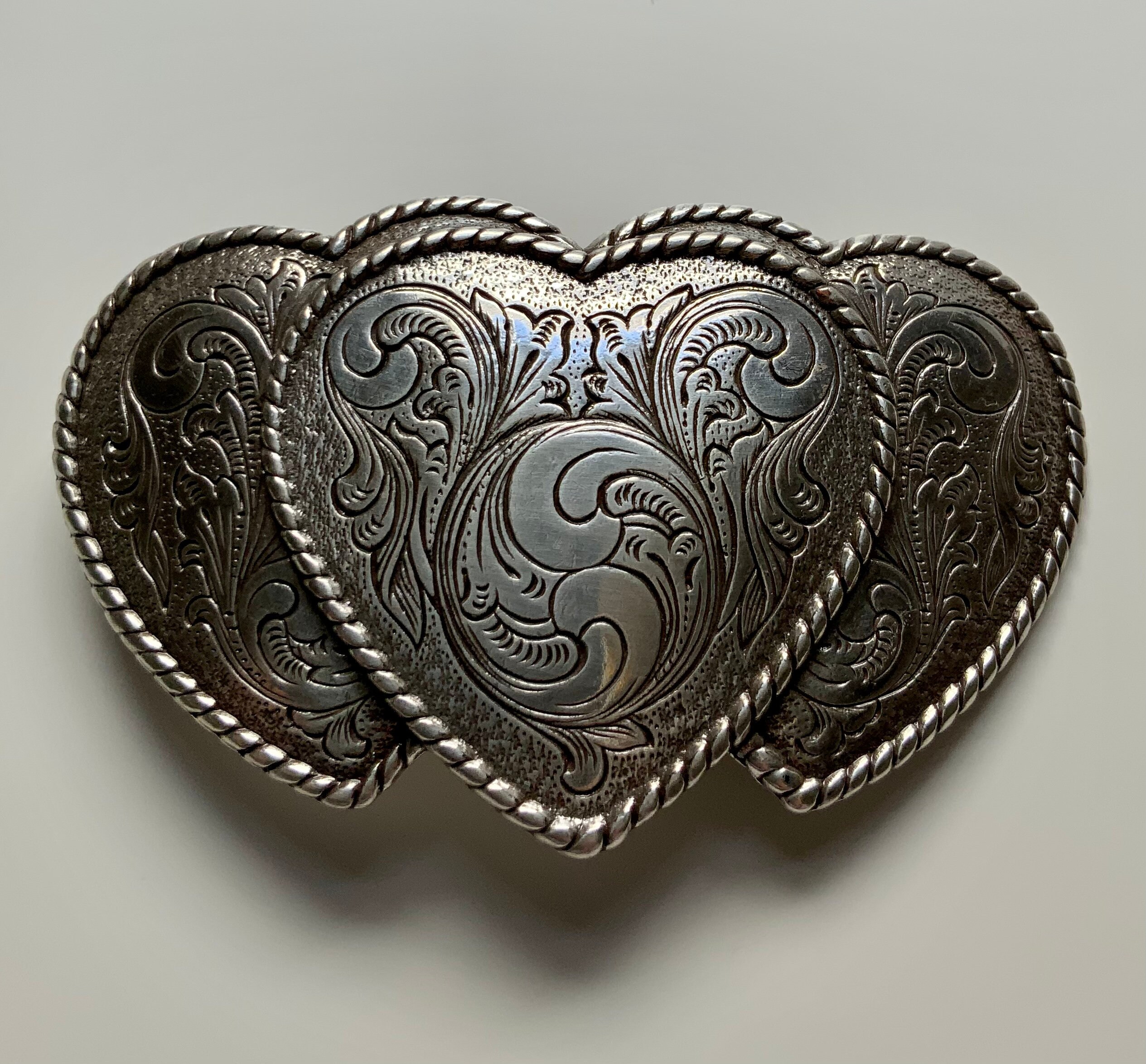 Vintage 3 Love Hearts Western Style With Vine Engravings  display picture 3