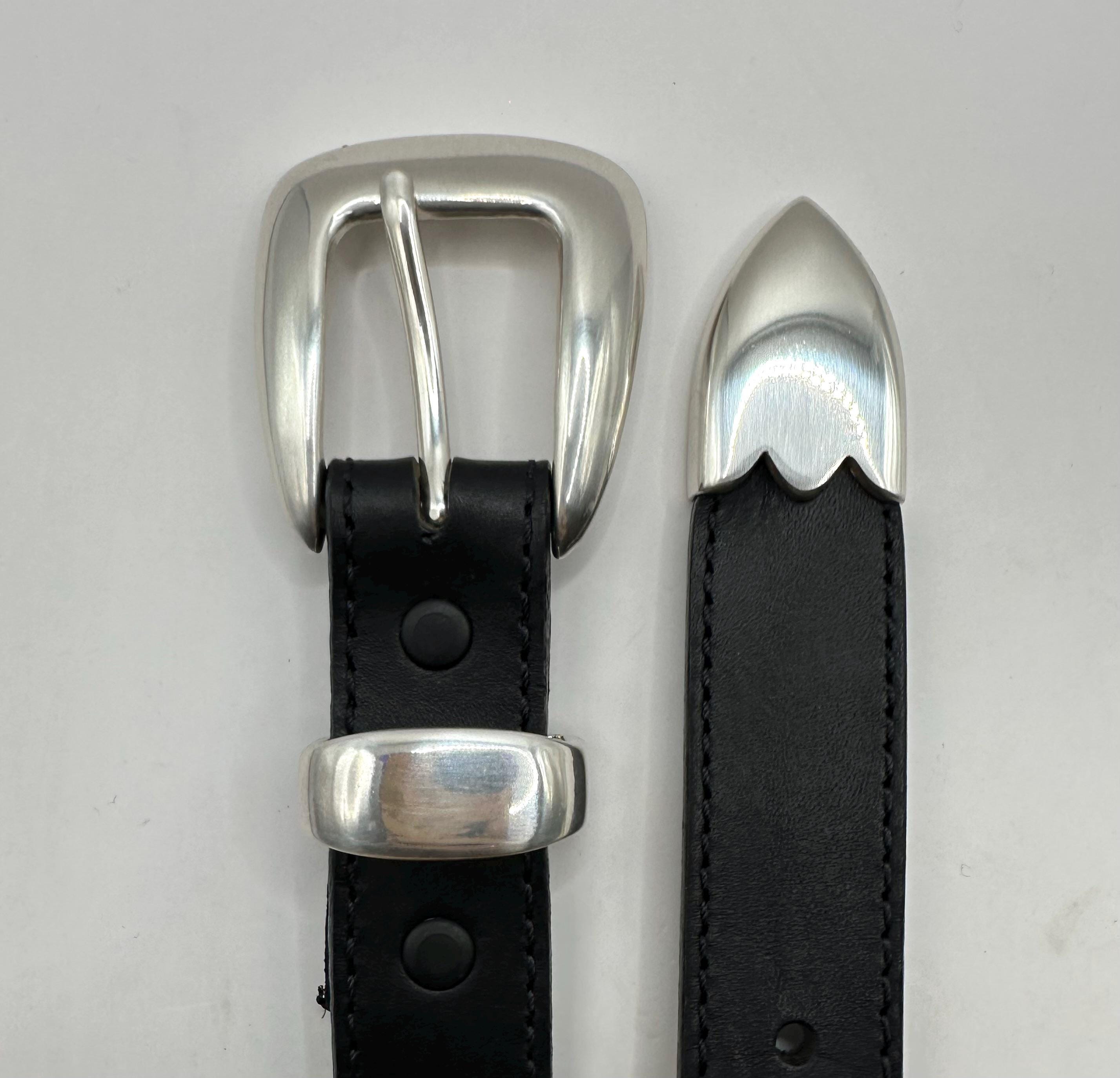 Simple Traditional Scalloped Western 3 Piece Buckle Set  display picture 2