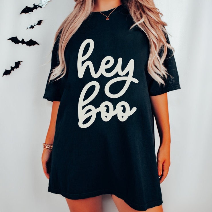 Hey Boo Tee | Oversized Halloween Tee | Comfort Colors T-Shirt |  Oversized Tee | Preppy Halloween Tee | Comfort Colors 1717