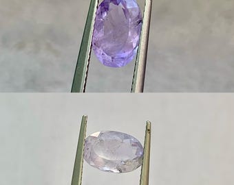 Hackmanita de 1,30 cts con cambio de color raro