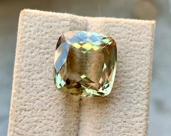 Zultanita natural (diáspora) efecto de cambio de color 15 cts