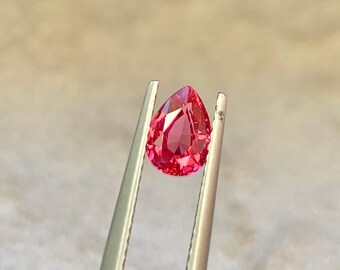 Spinell Hot Pink