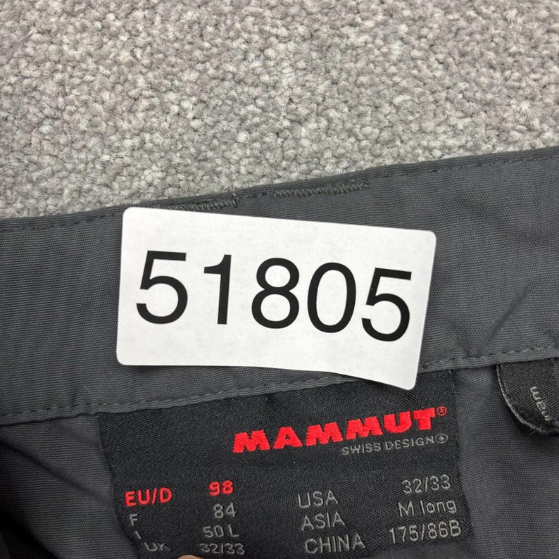 Calça Mammut tamanho adulto médio cinza para caminhadas, montanhismo e atividades ao ar livre, ideal para chuva e outras atividades ao ar livre. imagem 6