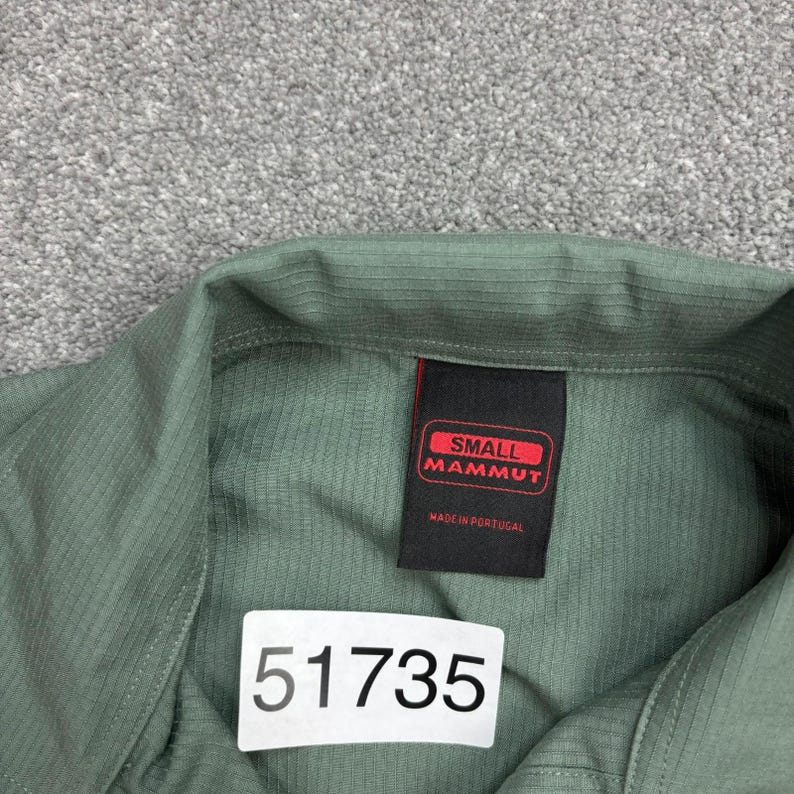 Mammut Shirt Adult Small Green Button Up Hiking Hawaiian Beach Trail Outdoor Men image 3