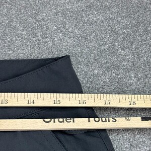 Calça Mammut tamanho adulto médio cinza para caminhadas, montanhismo e atividades ao ar livre, ideal para chuva e outras atividades ao ar livre. imagem 3