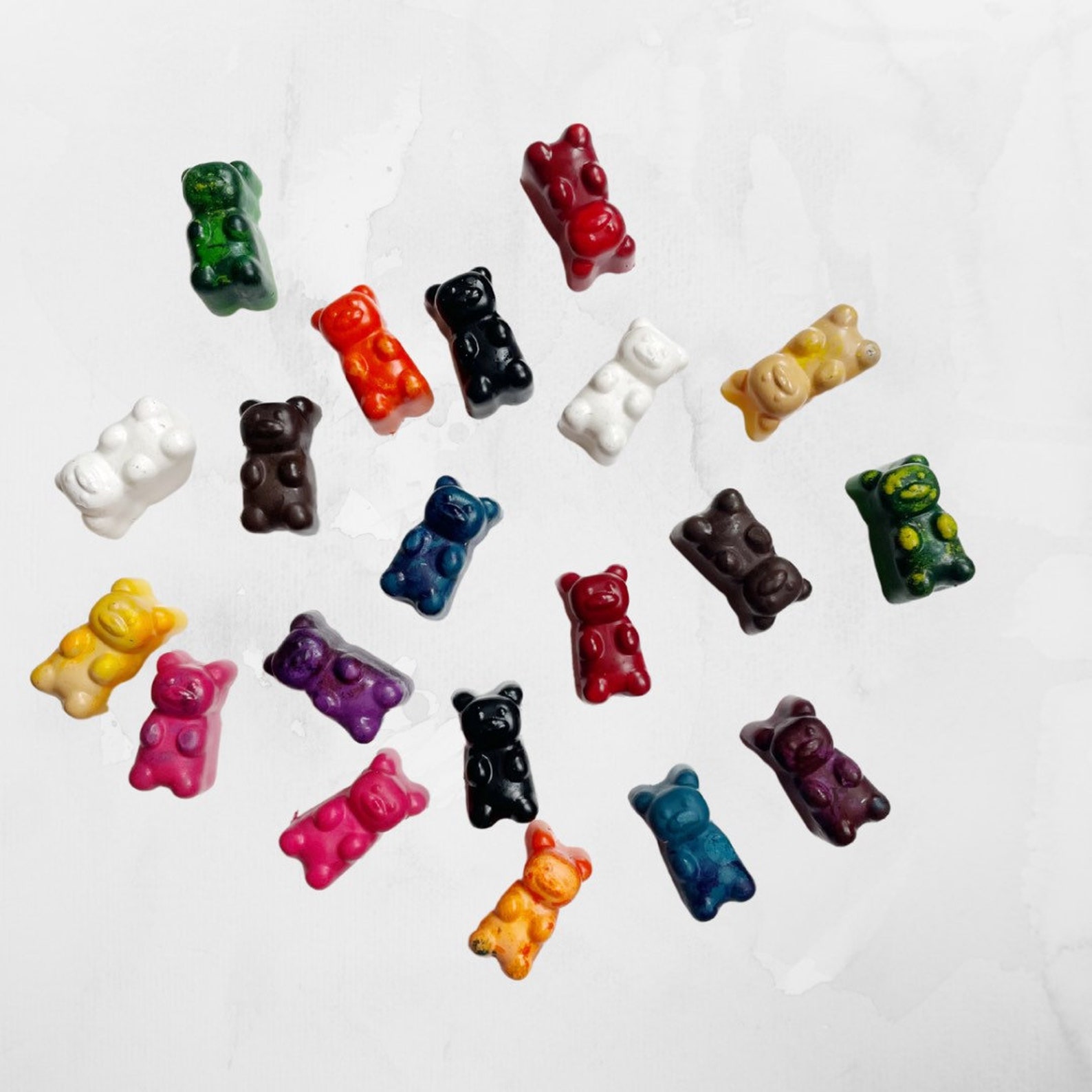 Recycled Gummy Bear Shaped Crayons / Gift for Kids / Benefits Etsy