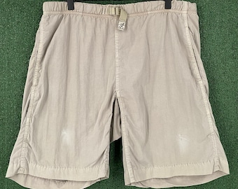 Pantalones cortos vintage Gramicci Original Freedom de nailon beige con cinturón y forro, talla pequeña para hombre, de los años 90.