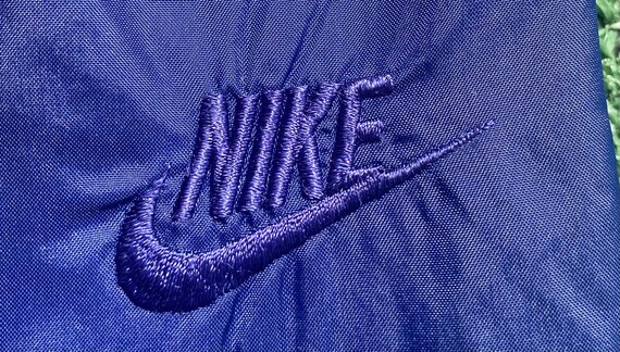 VTG 90s Nike Spellout Swoosh Grey Tag Lined Windb… - image 2