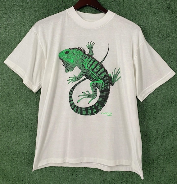 Vintage 90's Iguana Cancun Mexico Lizard Reptile T-shirt Mens Size