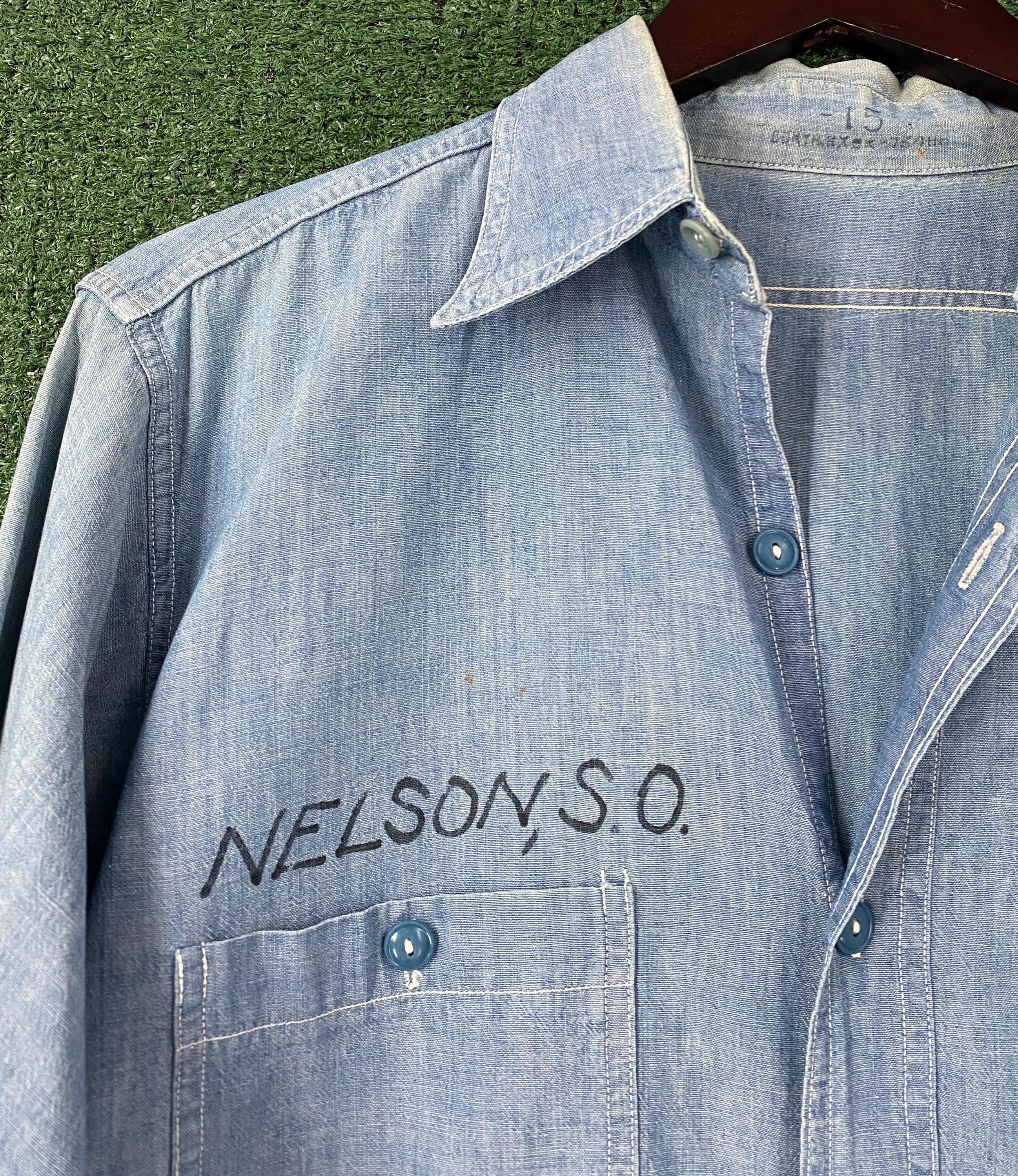 Vintage 1940's WW2 US Navy Chambray Button up Work Shirt Named