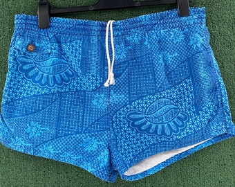 Vintage 70's Catalina azul patrón geométrico tela forrada pantalones cortos de baño hombres SZ 34