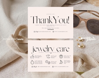 Könnte beinhalten: Zwei rechteckige hellrosa Visitenkarten mit schwarzem Text und Symbolen. Die obere Karte zeigt Thank You! und Social-Media-Symbole. Die untere Karte ist mit jewelry care betitelt und enthält sechs Anweisungssymbole zur Schmuckpflege.