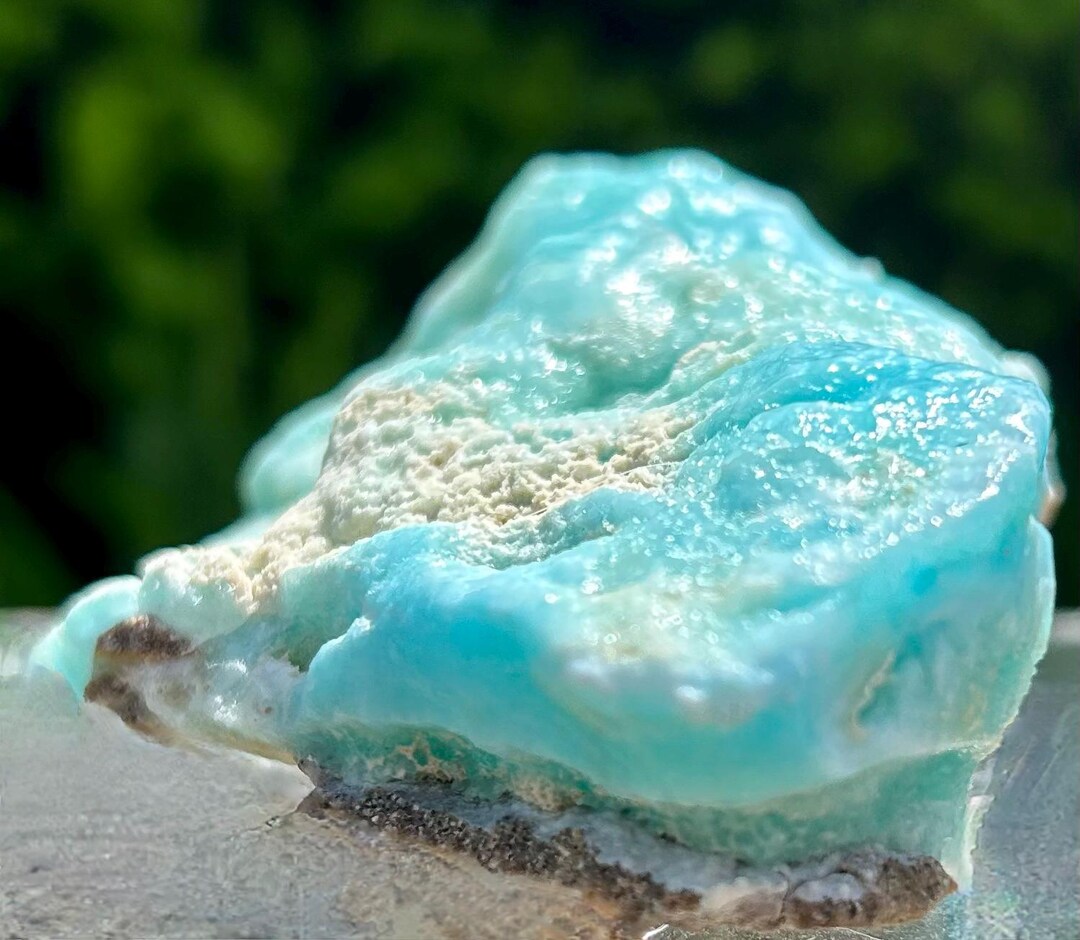 ブルーアラゴナイト原石：宝石のようなクリスタルヒーリングストーン
