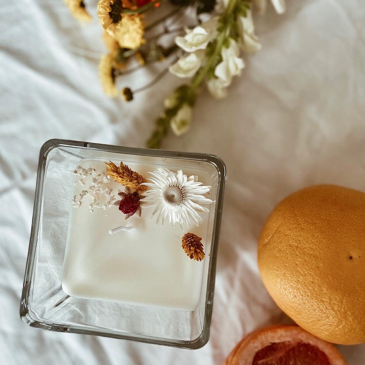 Bougie Unique à La Cire de Soja et Aux Fleurs Séchées