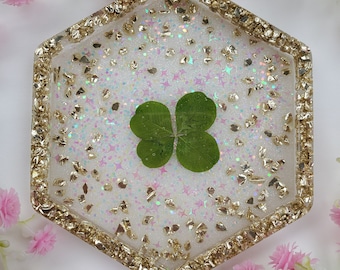 Handmade resin jewelry tray with real 4-leaf clover