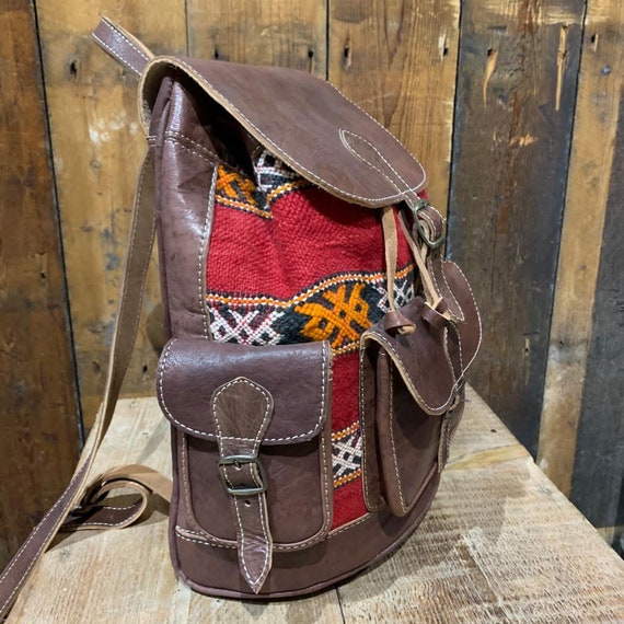 dakine mini backpacks stores Essentials Backpack 7L Designed for those who coefficient Lululemon Velour Crossbody Bag Size:30000 PG