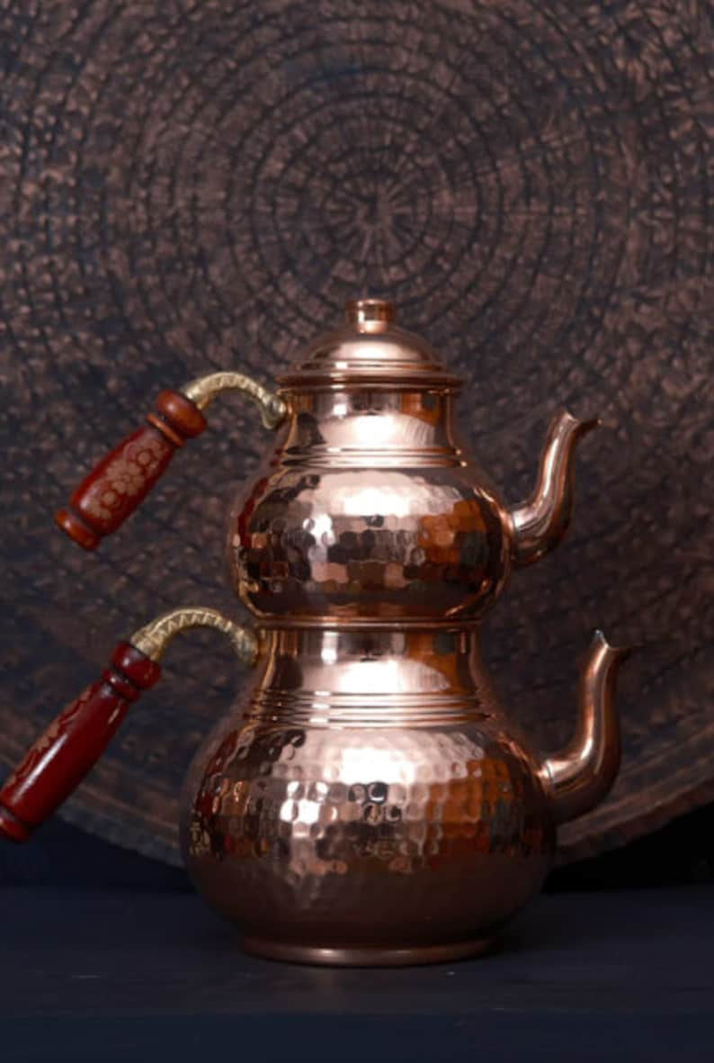 Théière turque en cuivre avec manche en bois, bouilloire traditionnelle en cuivre martelé Copper