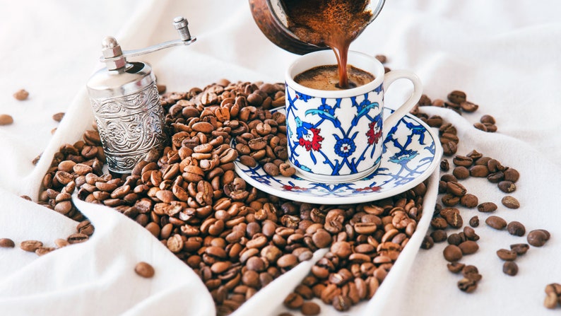 Set med 2 kaffekvarnar, traditionell turkisk salt- och pepparkvarn, manuell kvarn bild 6