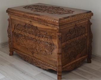 Walnut Wood Coffee Trunk Table, Hand Carved Turkish Traditional Storage Chest Home Organizer Bedside Bench Table Rustic