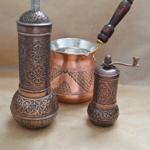 Set med 2 kaffekvarnar, traditionell turkisk salt- och pepparkvarn, manuell kvarn bild 2