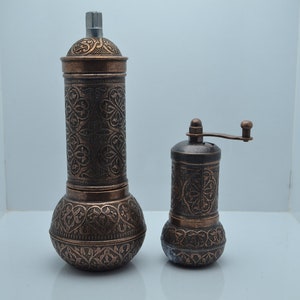Set med 2 kaffekvarnar, traditionell turkisk salt- och pepparkvarn, manuell kvarn Aged Look Set