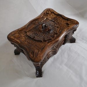 Lion Figure Carved Jewelry Box, Walnut Wood Hidden Lock Jewelry Keepsake Box