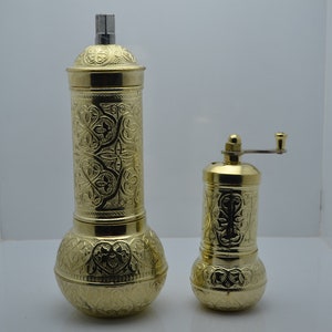 Set med 2 kaffekvarnar, traditionell turkisk salt- och pepparkvarn, manuell kvarn Golden Set