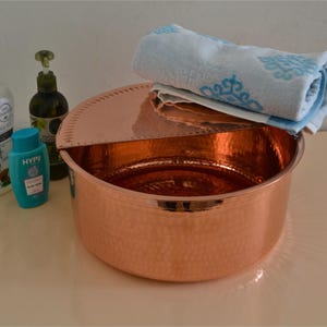 Solide Kupfer Pediküre Spa Schüssel mit abnehmbarer Fußstütze, Fuß Einweichen & Wärmende Massage Wanne, Kupfer Fuß Massage Becken