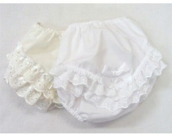 Baby Girls Broderie Anglaise & Bow Frilly Pants/Knickers *One Supplied*