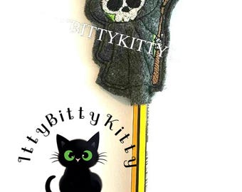 Grim reaper Halloween Pencil topper - -in the hoop, minimum 4x4" hoop - EMBROIDERY FILE