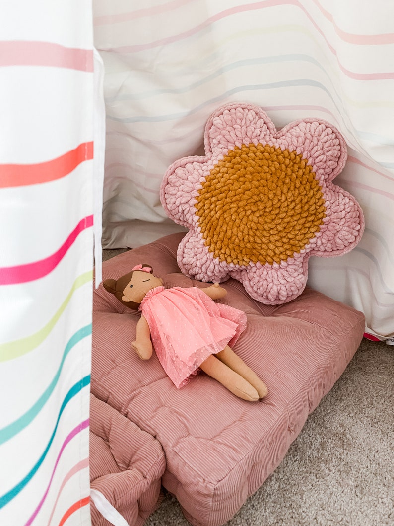 Daisy Days Pillow Crochet Pattern | No Sew Pillow Crochet Pattern | Daisy Crochet Pattern | Kids Crochet Pattern | Home Crochet Pattern image 4