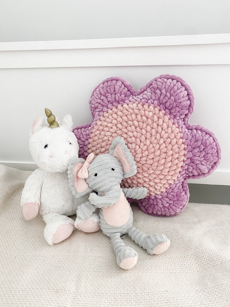 Daisy Days Pillow Crochet Pattern | No Sew Pillow Crochet Pattern | Daisy Crochet Pattern | Kids Crochet Pattern | Home Crochet Pattern image 2