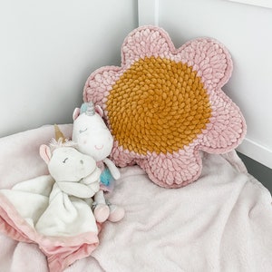 Daisy Days Pillow Crochet Pattern | No Sew Pillow Crochet Pattern | Daisy Crochet Pattern | Kids Crochet Pattern | Home Crochet Pattern image 3