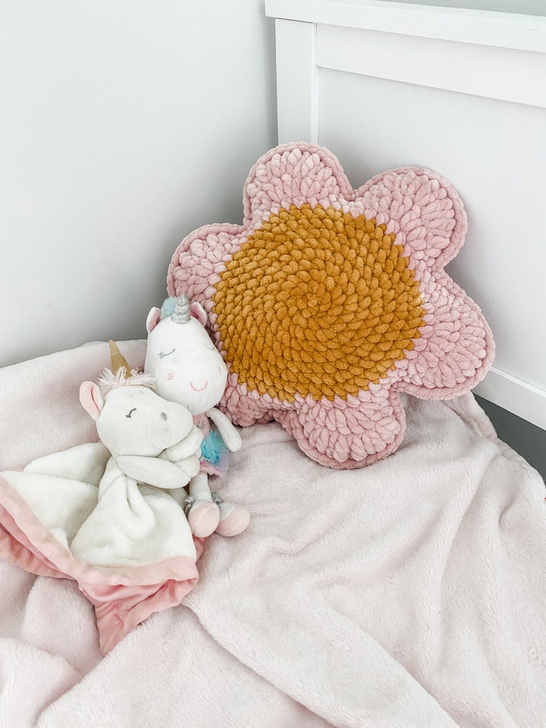 Daisy Days Pillow Crochet Pattern | No Sew Pillow Crochet Pattern | Daisy Crochet Pattern | Kids Crochet Pattern | Home Crochet Pattern image 3