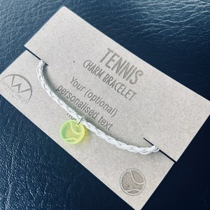 Bracelet à breloques balle de tennis, cadeau pour les joueurs de tennis, les fans - remplissage de bas, cadeau d'anniversaire, cadeau de remerciement - carte de soutien personnalisée