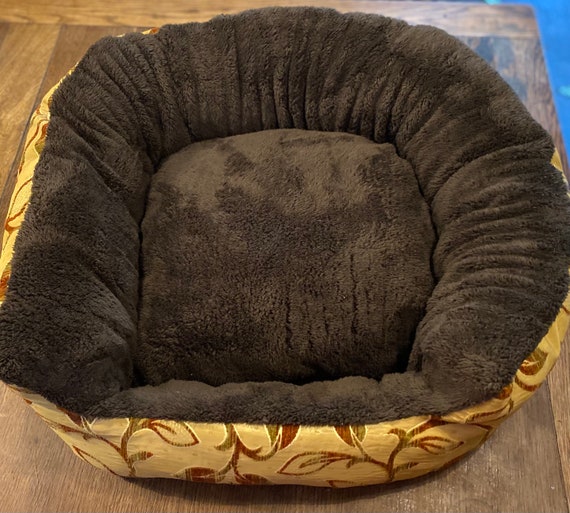 square dog bed with sides