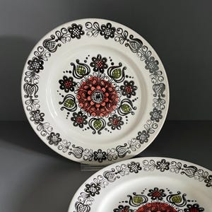 Vintage Kathie Winkle Romany Side Plates, Broadhurst Ironstone, Floral Design, 1970s, Set of 2