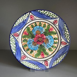 HNOS. MARTINEZ S.L. Spanish pottery wall plate, small hanging plate with a colourful hand painted floral pattern - 7&quot;