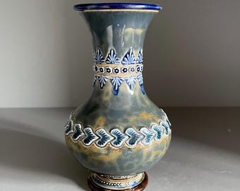 大型アンティーク ロイヤル ドルトン陶器 秋の葉 / 葉の葉の花瓶。32