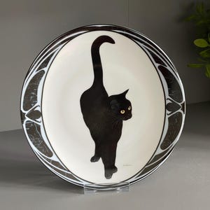 Black Cat Collector Wall Plate, On Silent Paws Series - Proud Beauty (7 3/4")