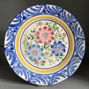 Spanish pottery wall plate, extra large brightly coloured floral pattern hanging plate, hand-painted Mediterranean wall decor - 11.5&quot;