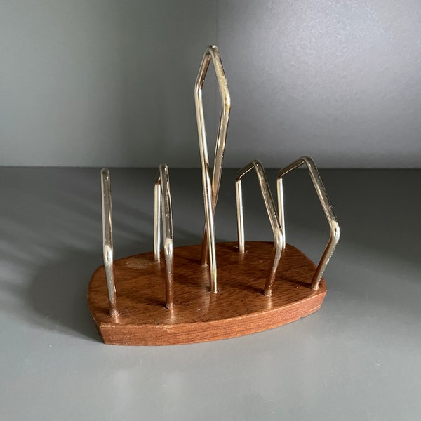 Wyncraft MCM toast rack with wooden teak base and rose pink metal dividers, 4 slice retro toast rack, c1960s-70s - 12.75cm