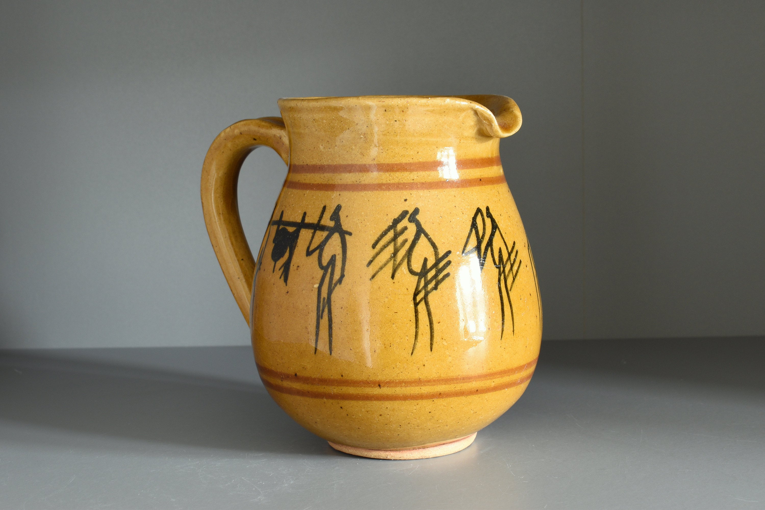 Mzilikazi Pottery Jug, Hand Made in Zimbabwe, Hand Painted Figures