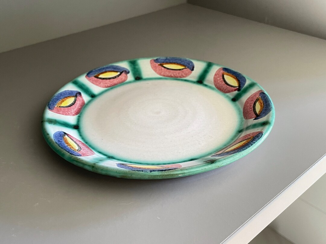 Tintagel Pottery Side / Tea Plate, Decorated With the Dragon Eye ...