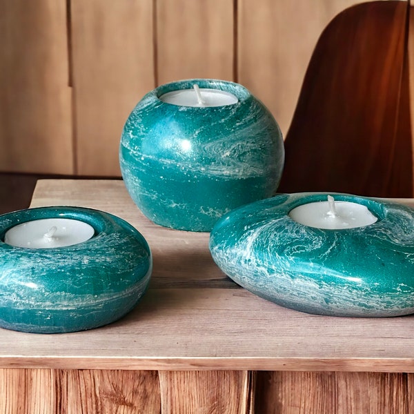 Handmade candle holders ocean colors, epoxy resin candle holder, small candle holder, home décor, housewarming gift, home décor gift.