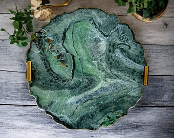 Handmade Green Tray, decorative tray, epoxy serving tray, epoxy art, wedding gift, housewarming gift, geode art, vanity tray.