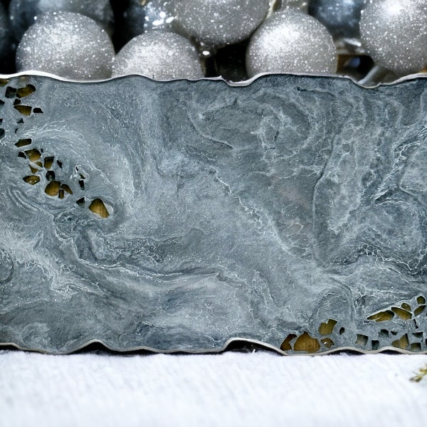 Handmade Silver and White Tray, decorative tray, epoxy serving tray, epoxy art, wedding gift, housewarming gift, geode art, vanity tray.